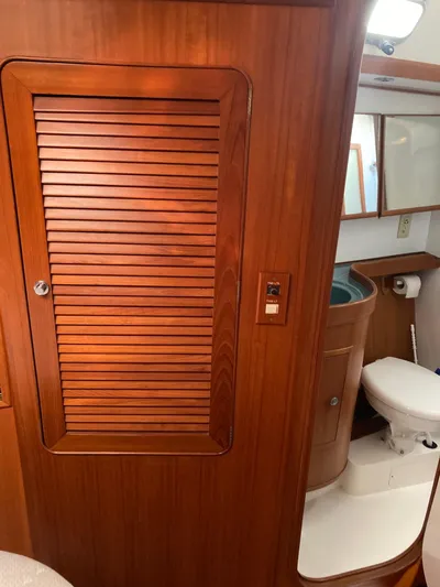 4744 Yacht Photos Pics 