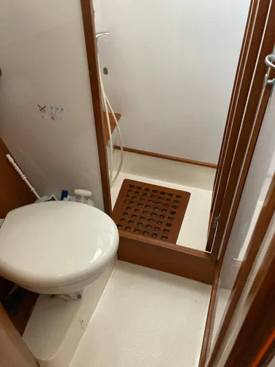 4744 Yacht Photos Pics 