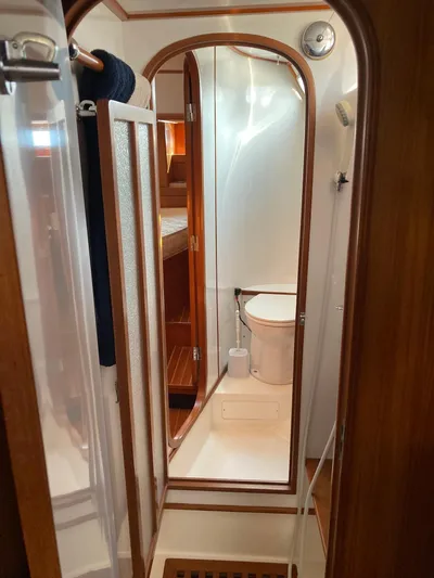 4744 Yacht Photos Pics 