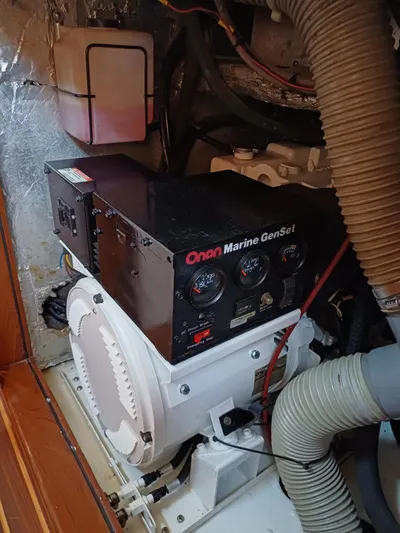 4744 Yacht Photos Pics 