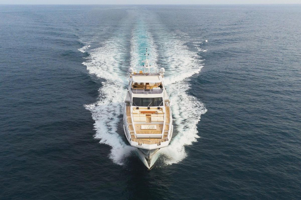 2017 Azimut 114 