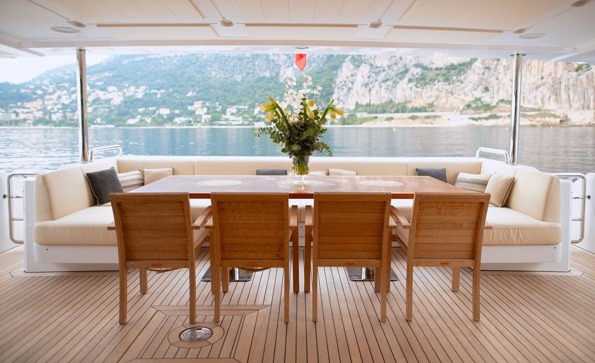 2017 Azimut 114 