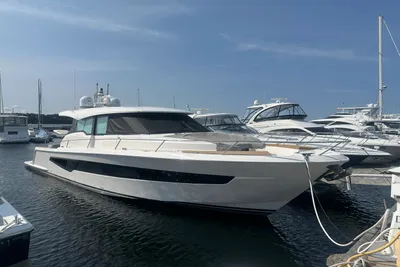 Tiara Yachts EX60