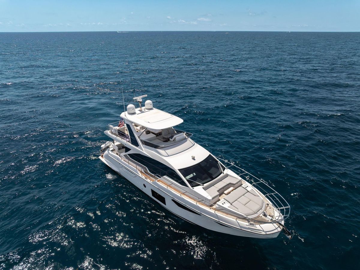 2022 Azimut 60 