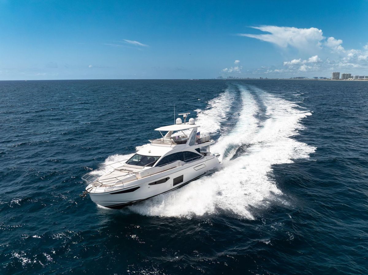2022 Azimut 60 