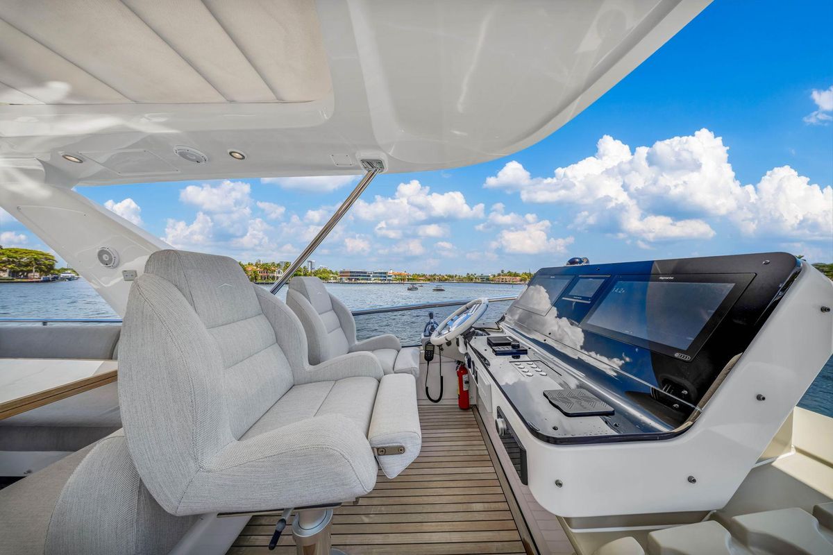 2022 Azimut 60 