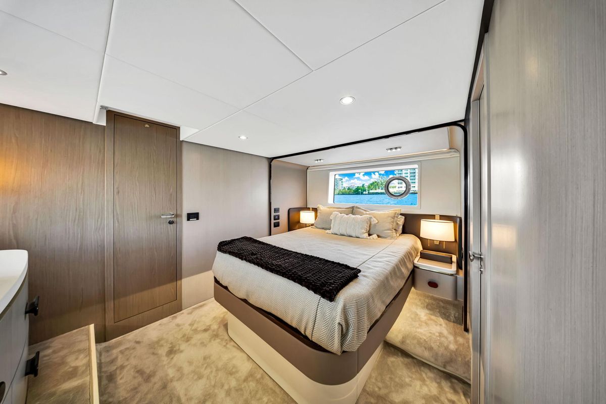 2022 Azimut 60 