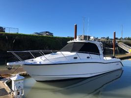 2009 35' 11'' Boston Whaler-345 Conquest Brookings, OR, US