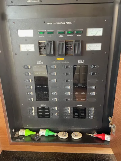 Mairas Yacht Photos Pics 