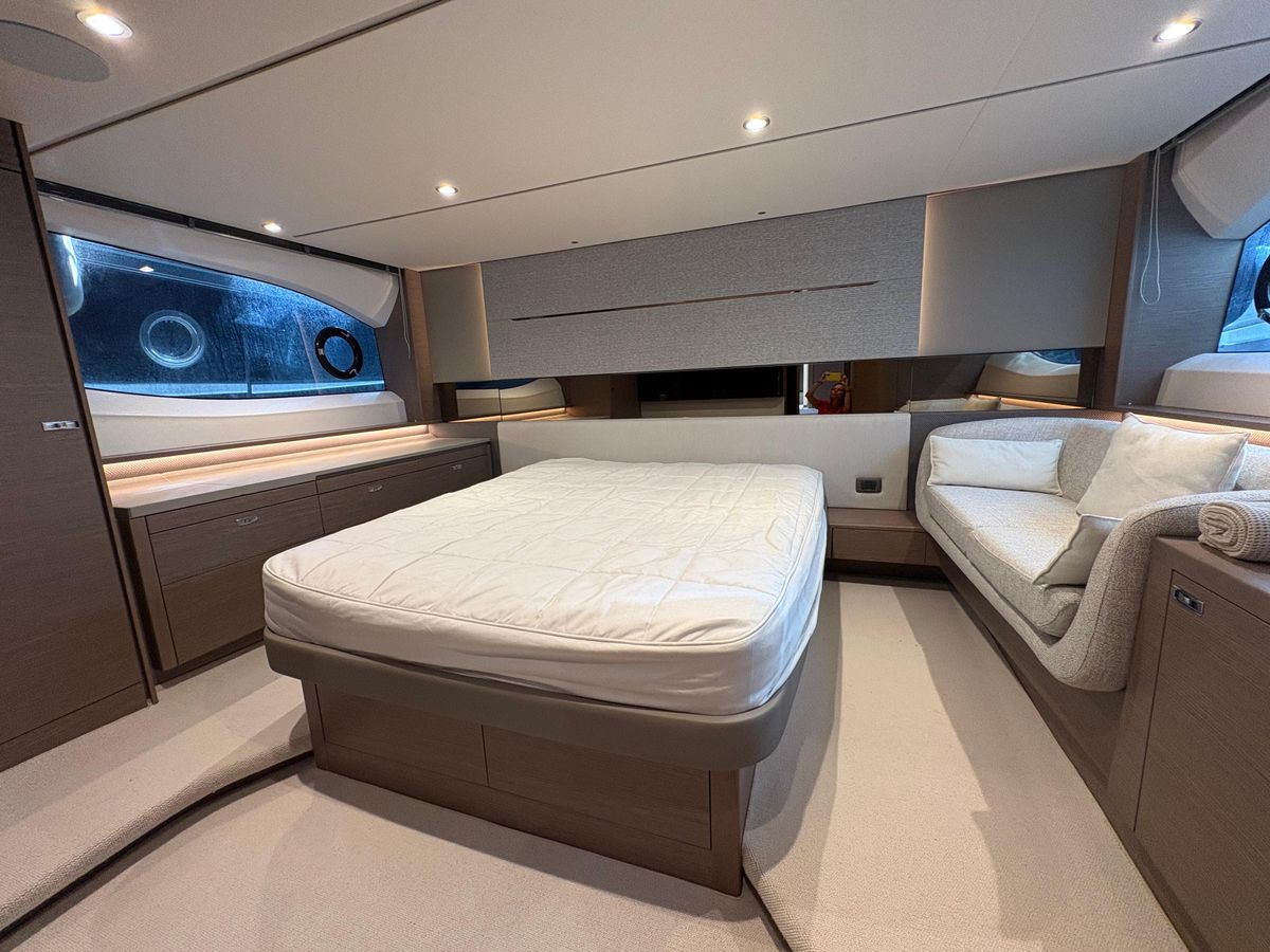 2025 Princess 58 