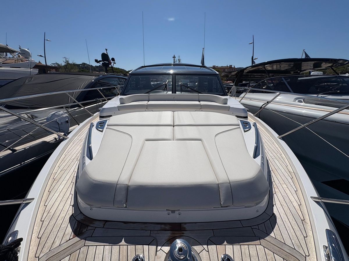 2025 Princess 58 