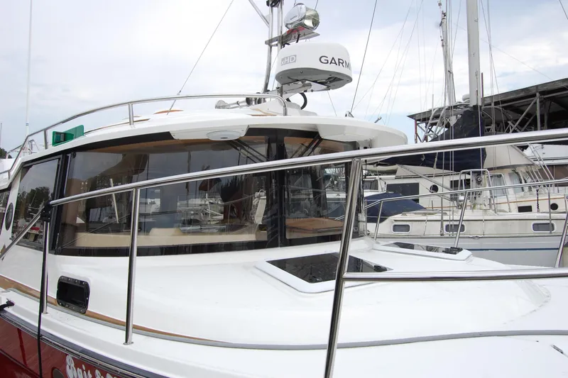  Yacht Photos Pics 2018 Ranger Tugs R29 boat docked, featuring sleek design and modern navigation equipment.