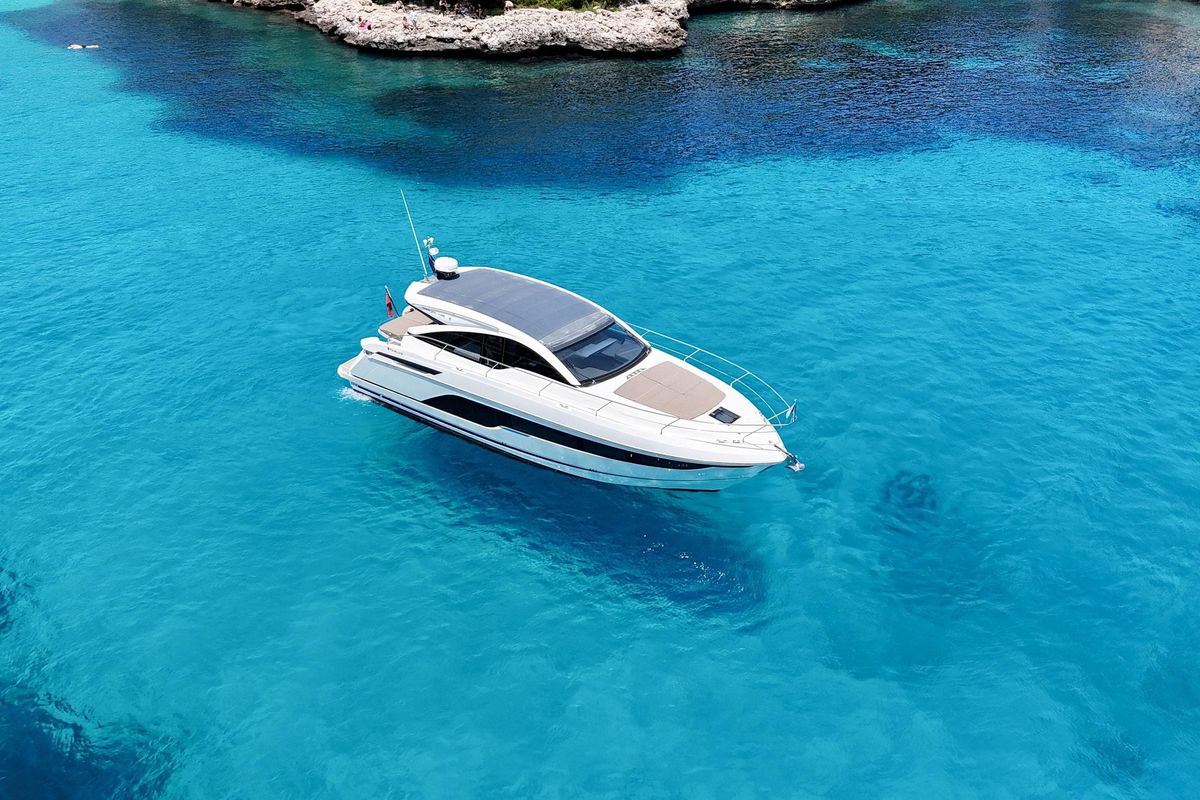 2023 Fairline 47 