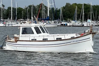 1998 Menorquin Yacht 55