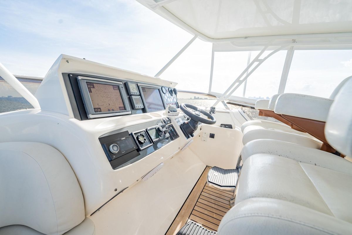 2004 Viking Princess 75 