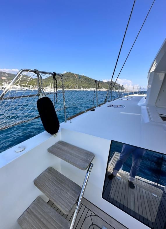 2011 Lagoon 56 