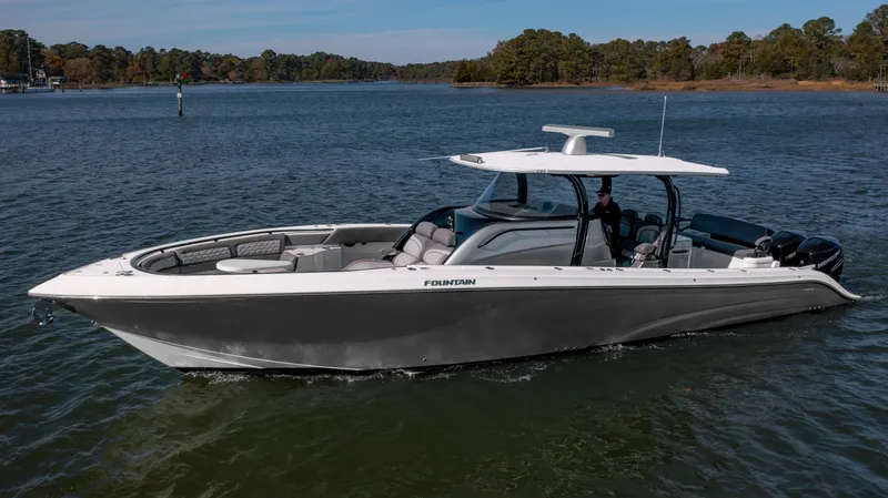  Yacht Photos Pics 2022 Fountain 43 NX Legasea Marine