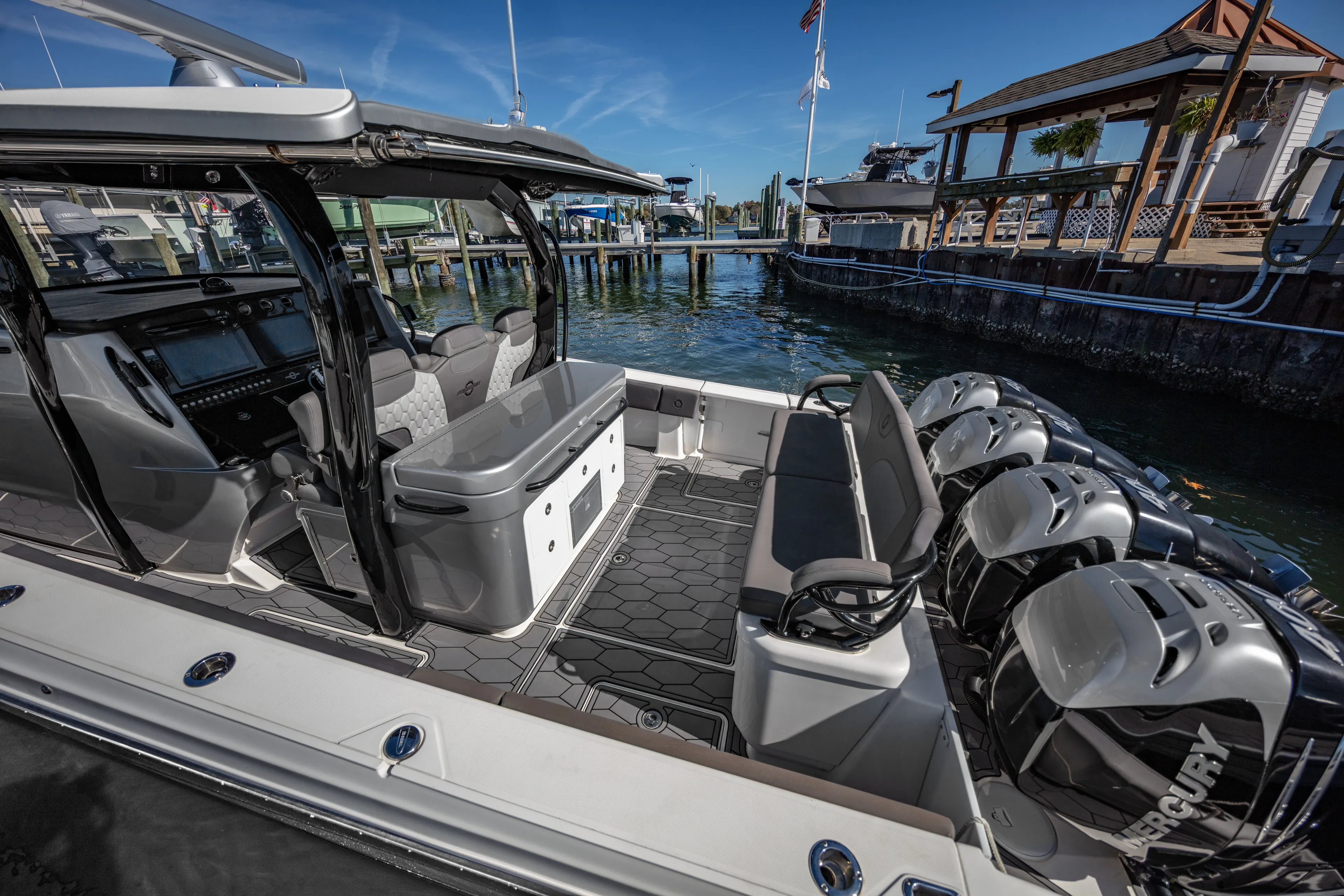  Yacht Photos Pics 2022 Fountain 43 NX Legasea Marine