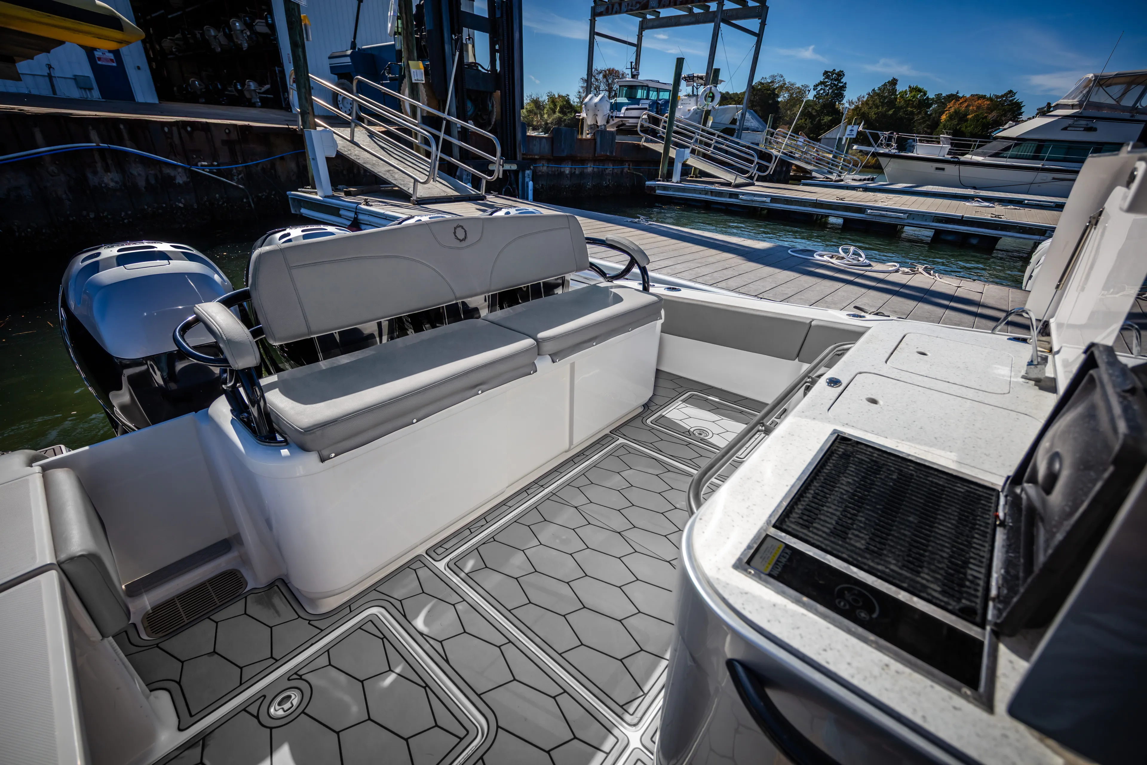  Yacht Photos Pics 2022 Fountain 43 NX Legasea Marine