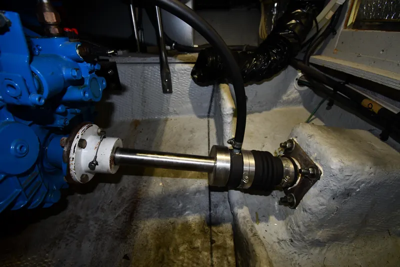 Lady Louise Yacht Photos Pics Engine compartment of a 2000 Silverton 392 Motor Yacht, featuring mechanical components.