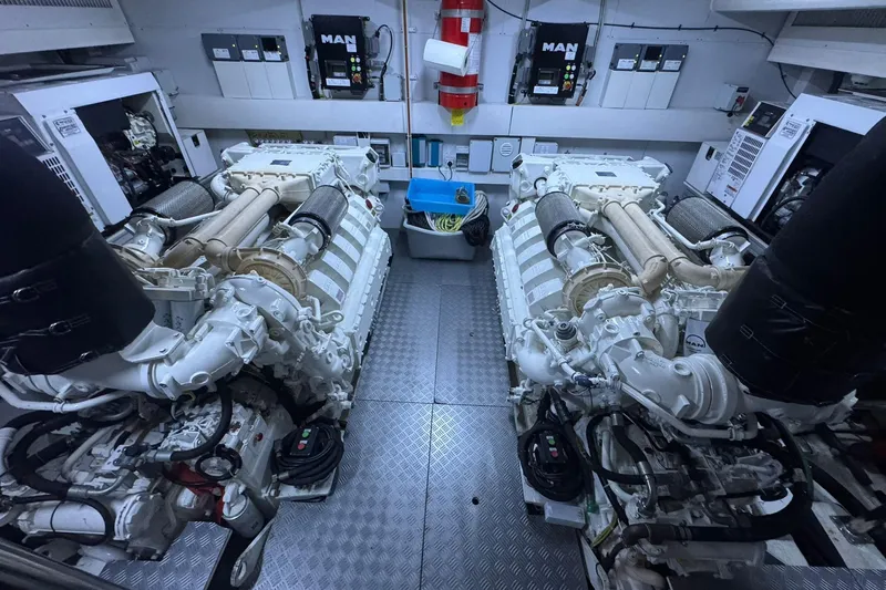 Yacht Photos Pics Engine room of a 2021 Ferretti Yachts 720, featuring dual MAN engines.