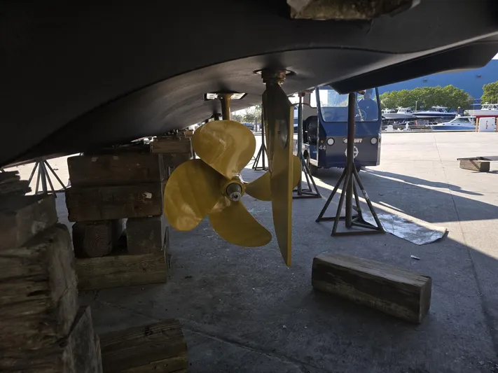 Endless Summer Yacht Photos Pics 