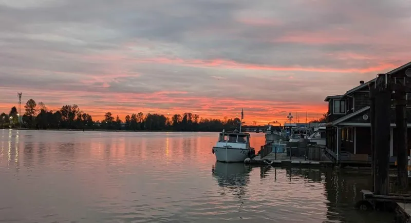 Shangri-la Yacht Photos Pics 