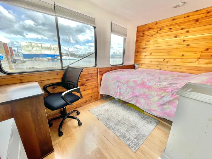 Shangri-la Yacht Photos Pics 