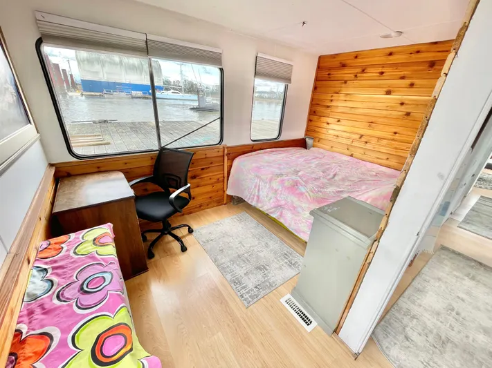 Shangri-la Yacht Photos Pics 