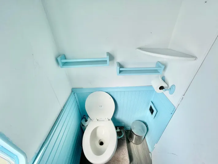 Shangri-la Yacht Photos Pics 