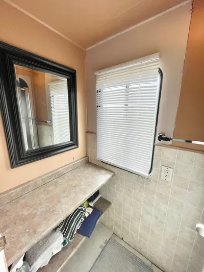 Shangri-la Yacht Photos Pics 