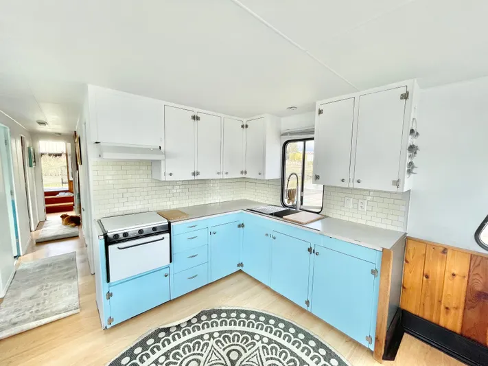 Shangri-la Yacht Photos Pics 