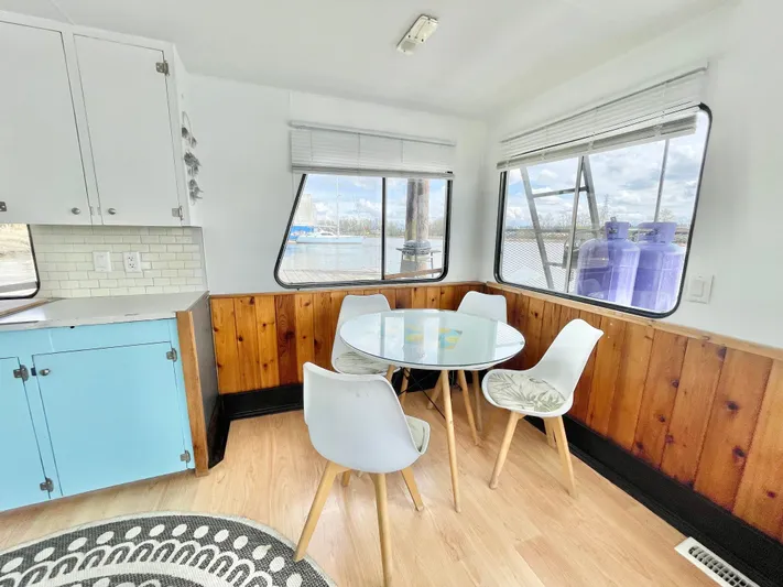 Shangri-la Yacht Photos Pics 