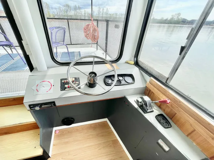 Shangri-la Yacht Photos Pics 