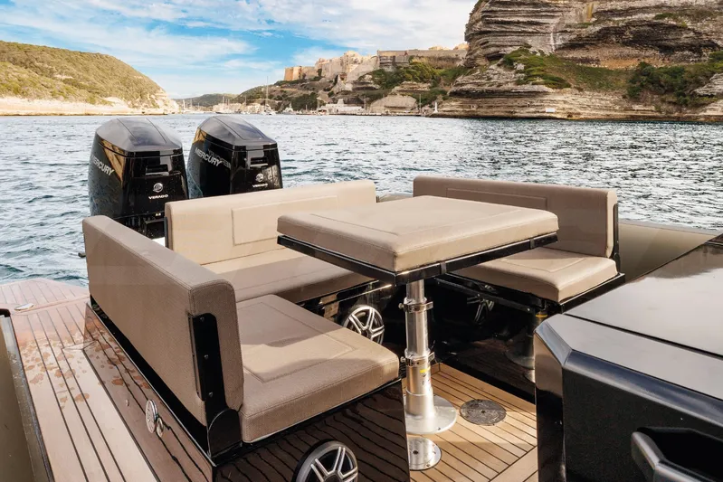  Yacht Photos Pics Luxurious Sea Water Ghost 420 boat with comfortable seating area.