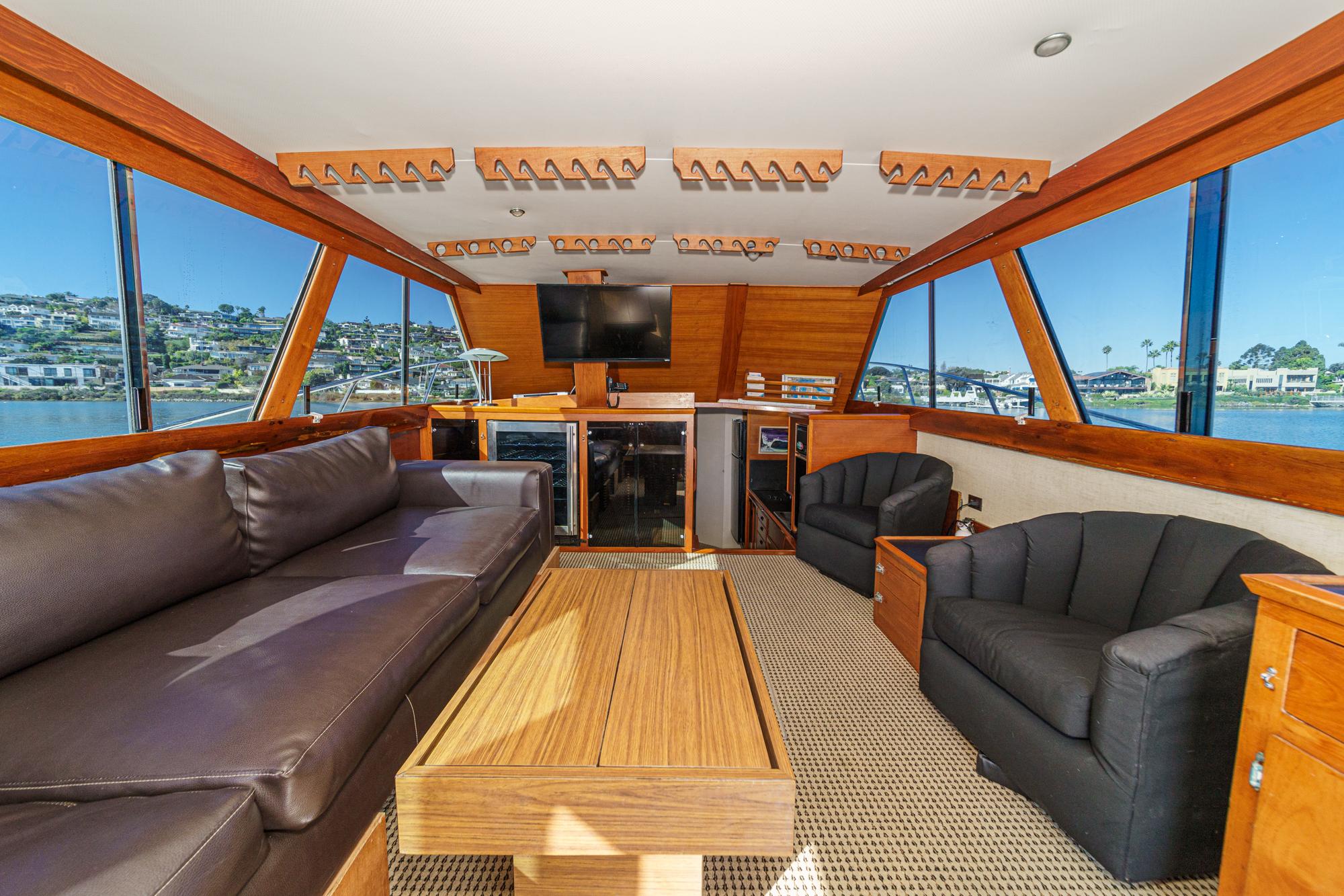 Interior of a 1974 Pacemaker Sportfisher yacht with luxurious furnishings.
