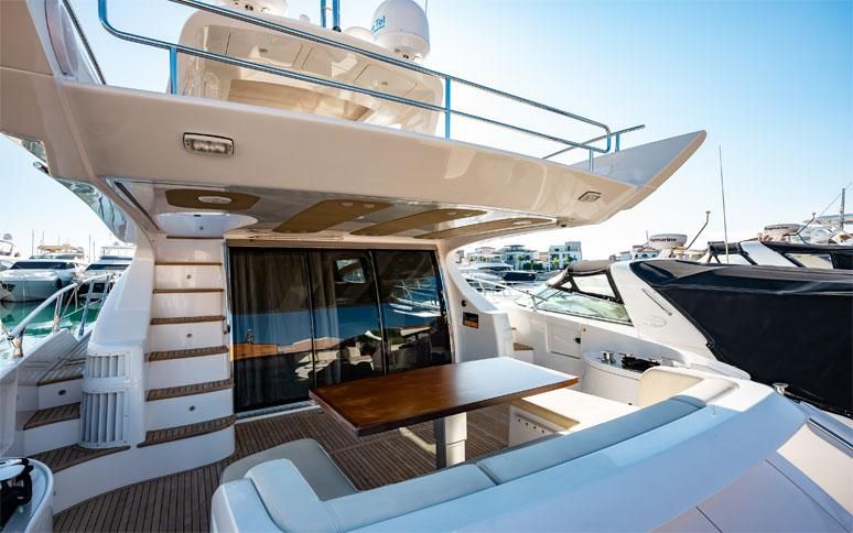 2014 Azimut 66 