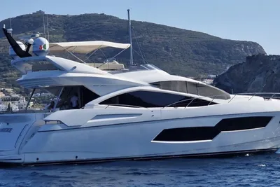 2014 Sunseeker 80 Sport Yacht