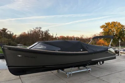 2023 Pieterman 860 Tender