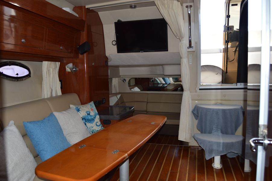 2011 Regal 38 Express
