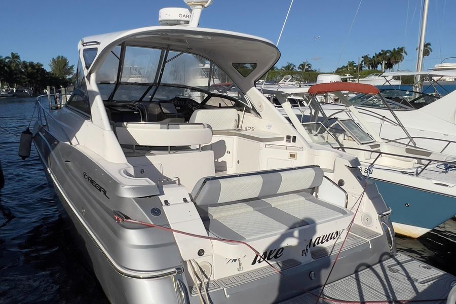 2011 Regal 38 Express