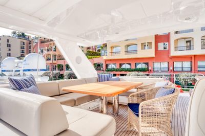 Yacht