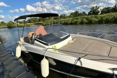 2019 Quicksilver Sun Deck 605