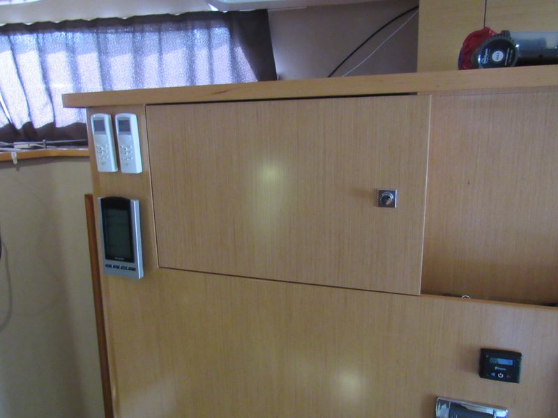 2013 Fountaine Pajot Summerland 40 Power Catamaran