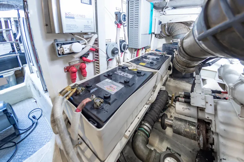 Spring Break Yacht Photos Pics 2004 Carver 56 Voyager SE engine room with batteries and wiring.