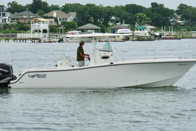 Mako 284 Center Console
