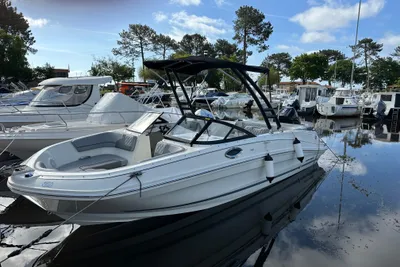2022 Bayliner VR6 Bowrider I/O