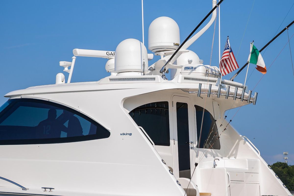 2022 Viking 54 