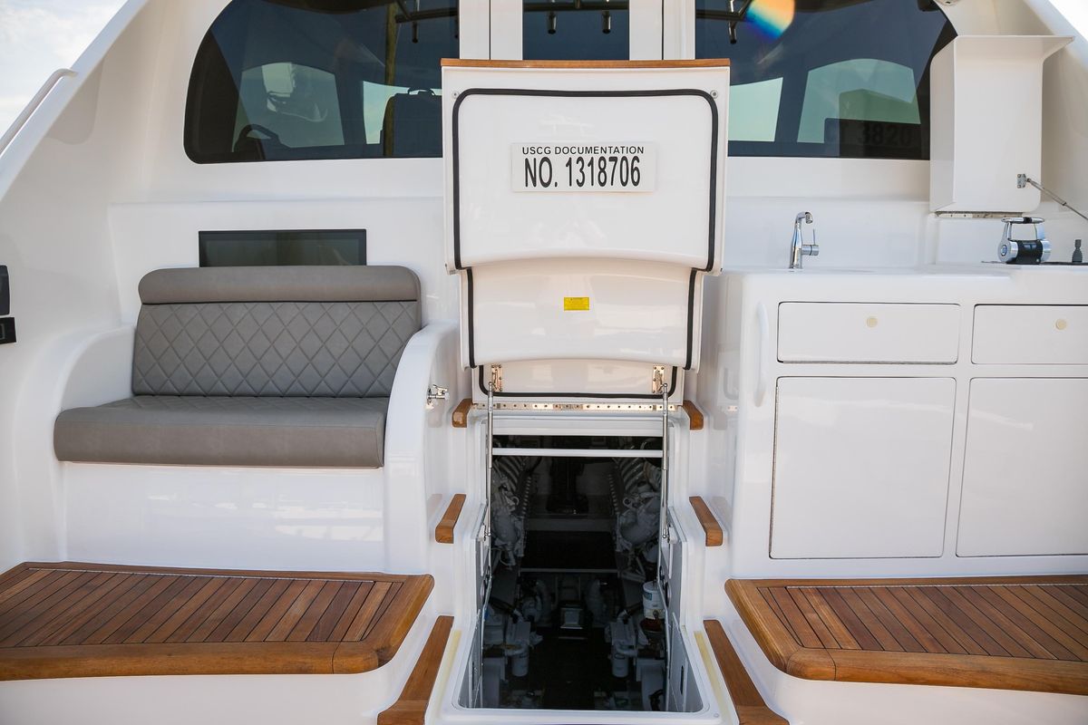 2022 Viking 54 