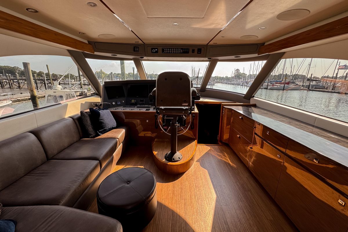 2022 Viking 54 